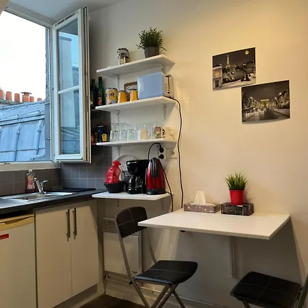 Cosy Opera With Lift Ascenseur