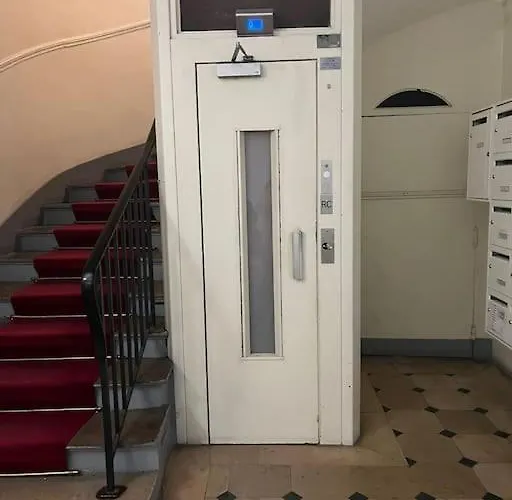 Cosy Opera With Lift Ascenseur París